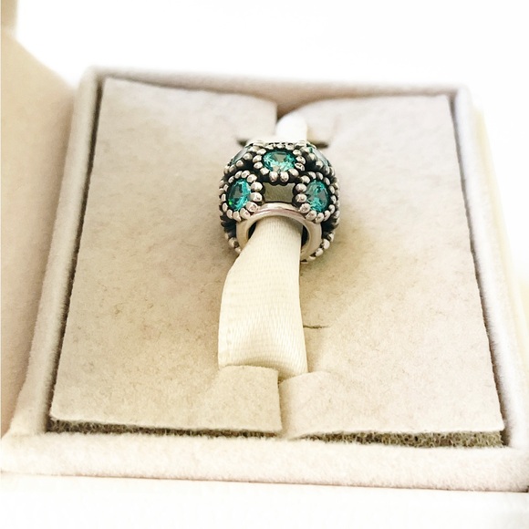 Pandora Studded Lights Charm | Retired - Picture 2 of 4